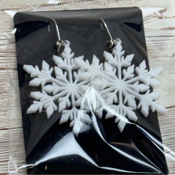Jewelry - Snowflake Earrings - 3d printed design #4
